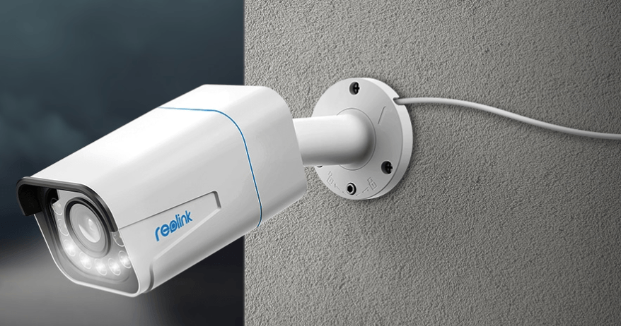 RLC-811A - B4K11 Smarte 4K UHD PoE-Kamera mit 5X Zoom & Spotlight - Calitronshop.com